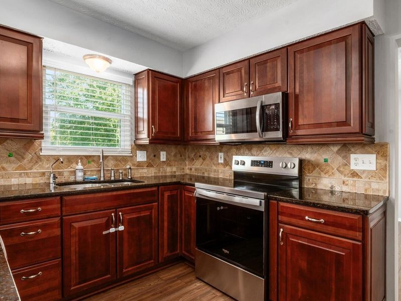 6729 Whitmore Court, Westerville, OH 43082 Photo 14