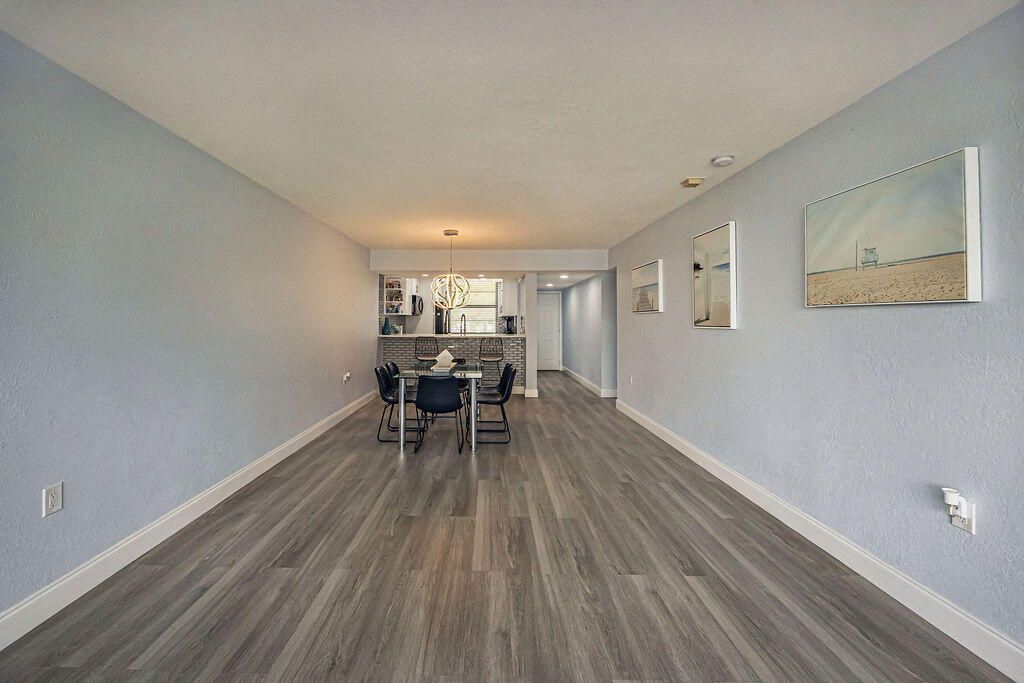 3630 Whitehall Drive, Unit 301, West Palm Beach, FL 33401 Photo