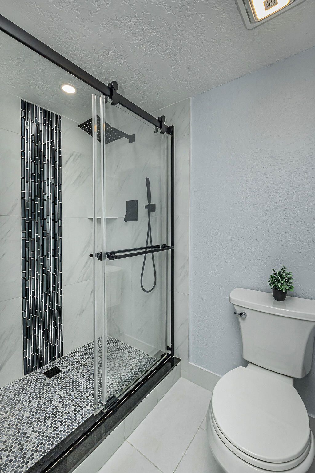 3630 Whitehall Drive, Unit 301, West Palm Beach, FL 33401 Photo