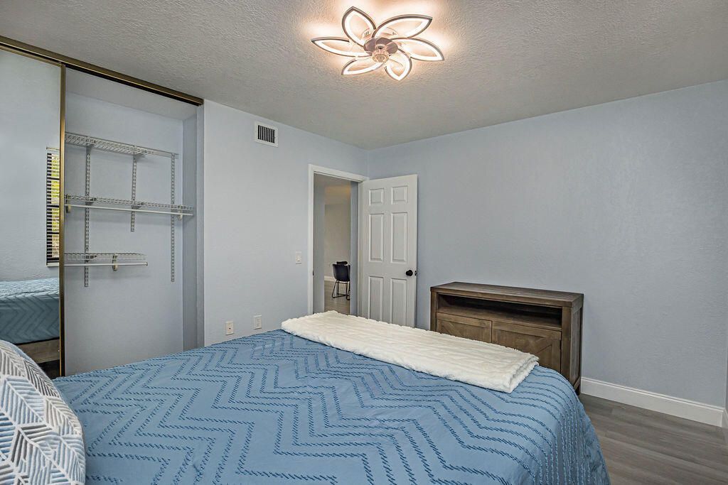 3630 Whitehall Drive, Unit 301, West Palm Beach, FL 33401 Photo