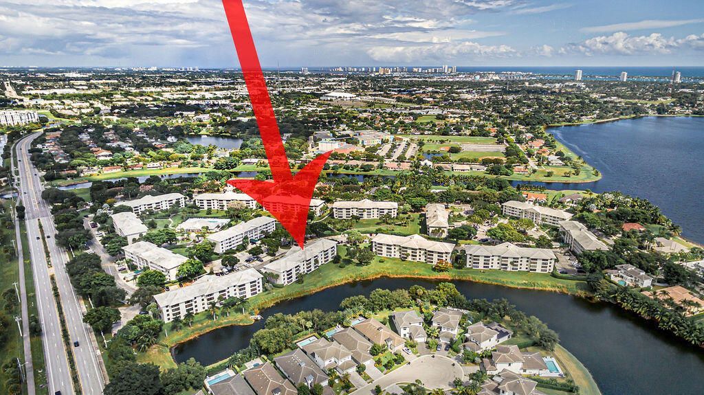 3630 Whitehall Drive, Unit 301, West Palm Beach, FL 33401 Photo