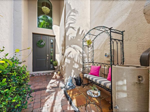 4673 MEDITERRANEAN Circle, Palm Beach Gardens, FL 33418