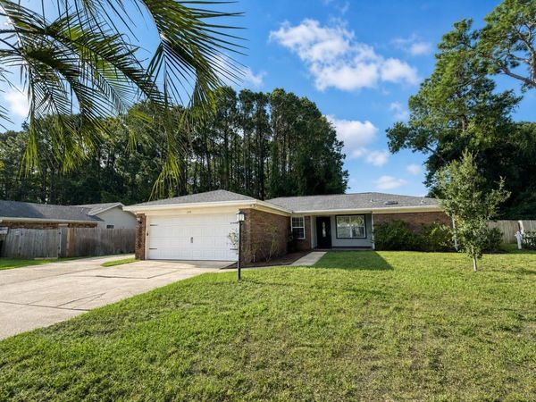 245 Echo Circle, Fort Walton Beach, FL 32548