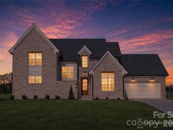 128 Orchard Grass Court , Mocksville, NC 27028