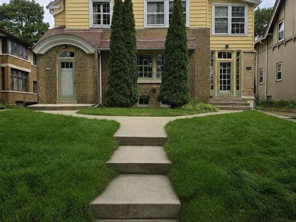 2928 N DOWNER AVENUE, Milwaukee, WI 53211