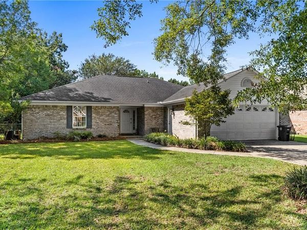 1 Troyer Court, Fairhope, AL 36532