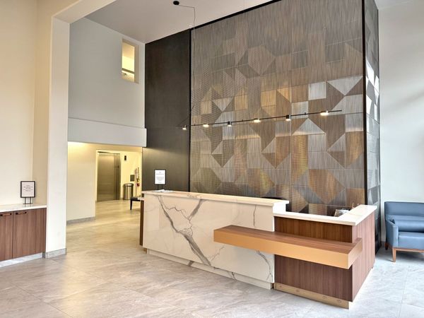 1731 Beacon St, Unit 713, Brookline, MA 02445