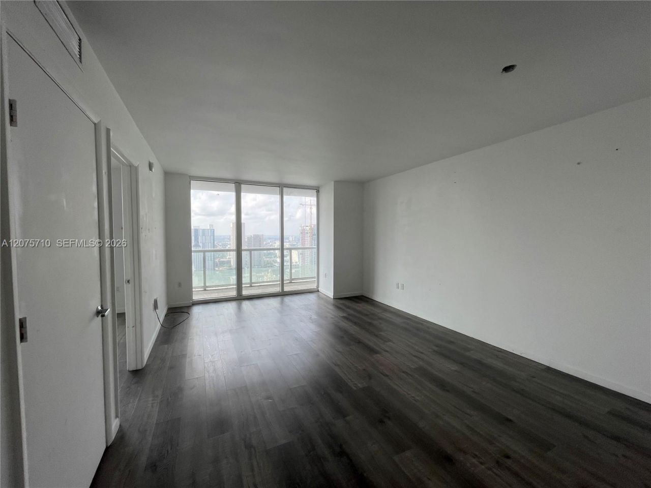 50 Biscayne Blvd , Unit 4105, Miami, FL 33132 Photo