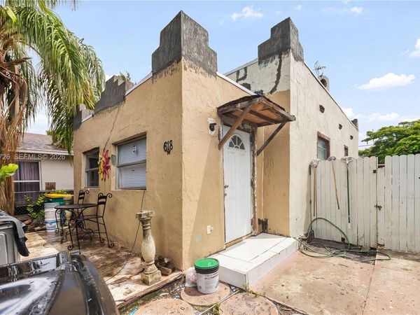 618 N D St , Boynton Beach, FL 33460