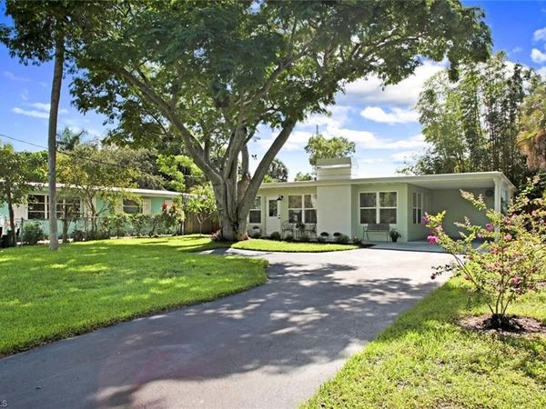 982 13th ST N, NAPLES, FL 34102