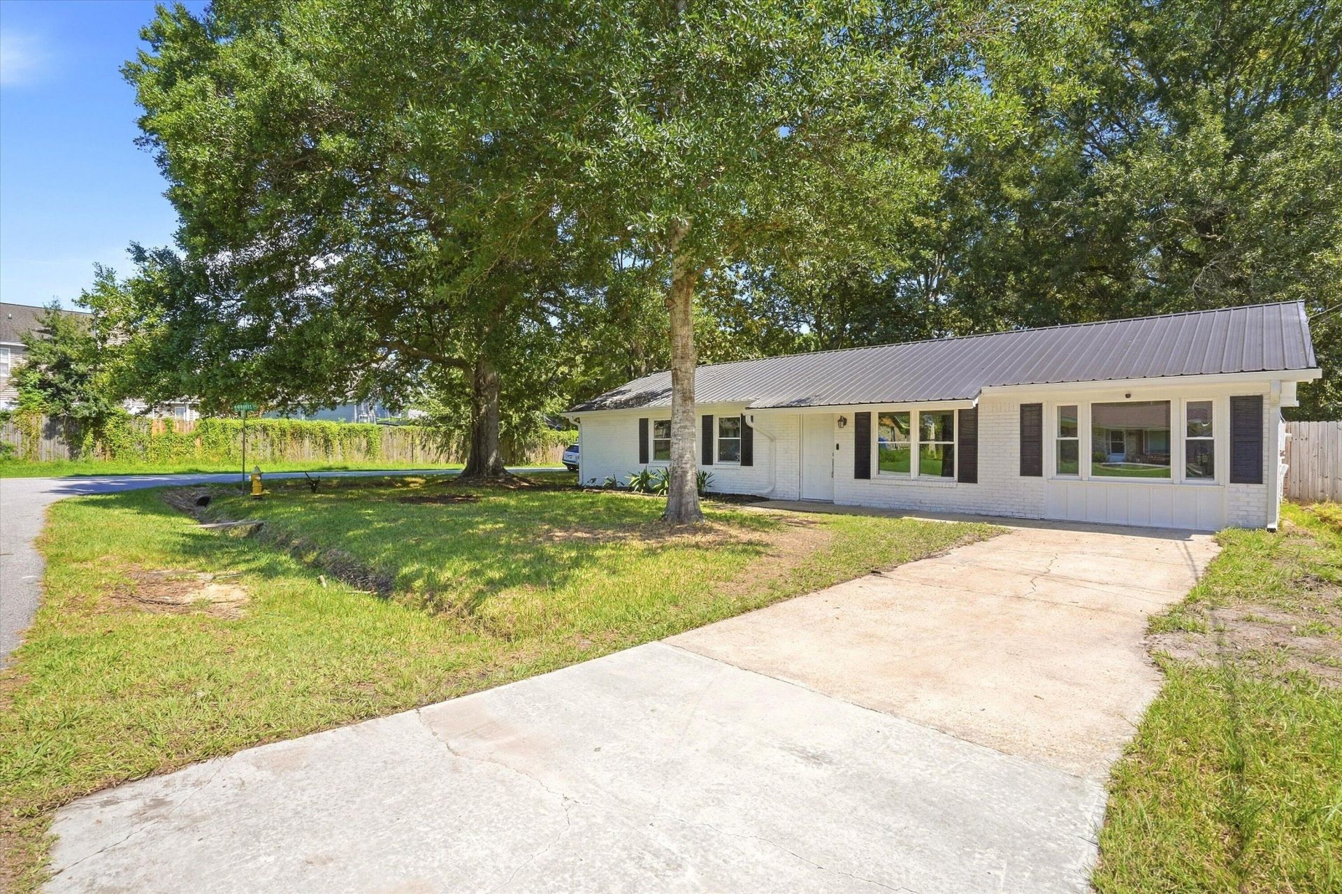 8836 Bucknell Drive Photo 19