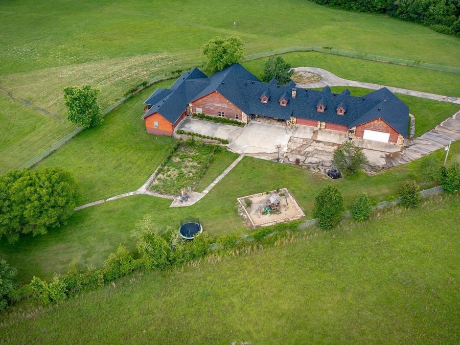 Property Image 47