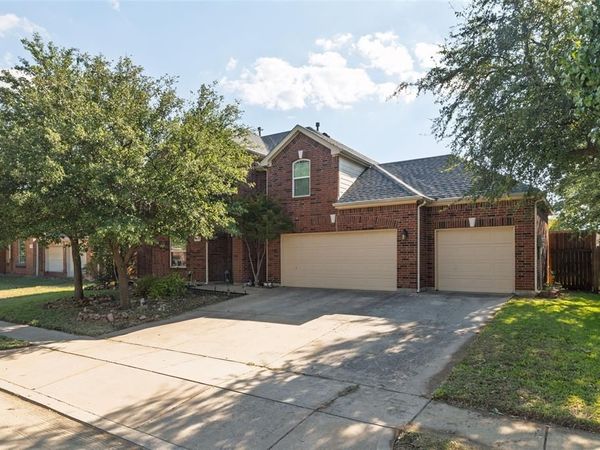 11845 Warbler Lane, Fort Worth, TX 76244