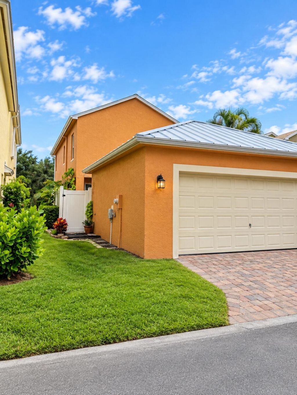 2543 SE Ruskin Drive, Port Saint Lucie, FL 34952 Photo