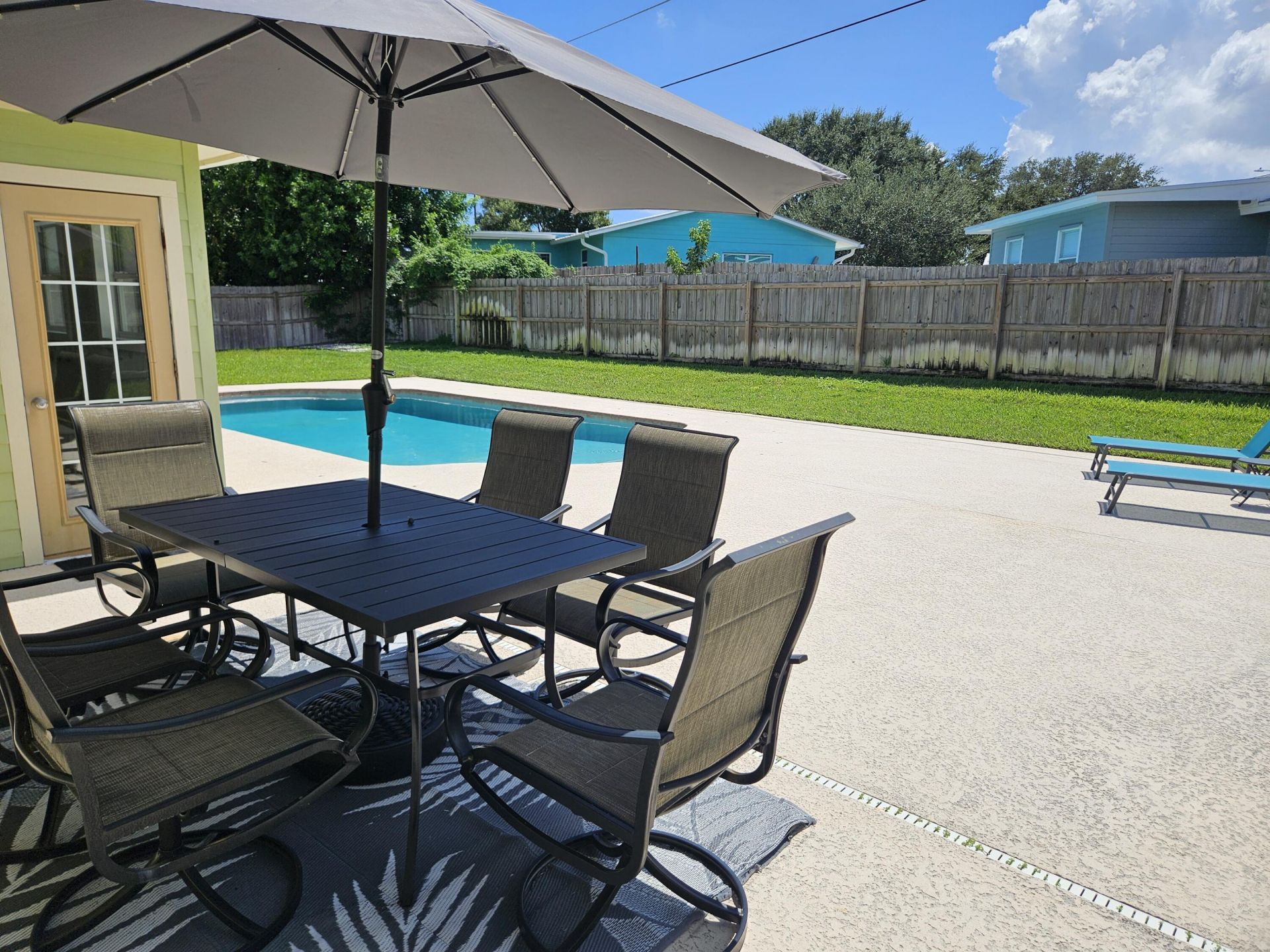1590 NE 23rd Terrace, Jensen Beach, FL 34957 Photo