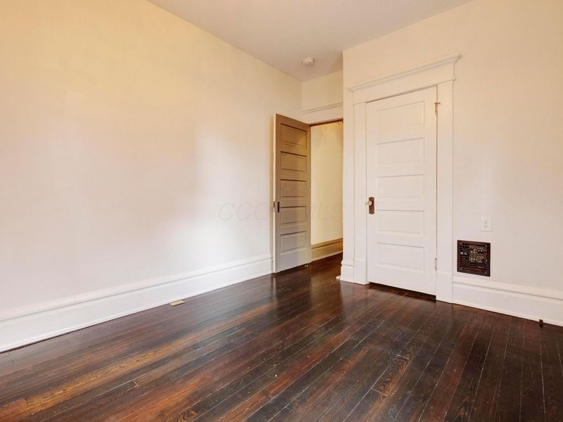 356 W Hubbard Avenue, Columbus, OH 43215 Photo 32