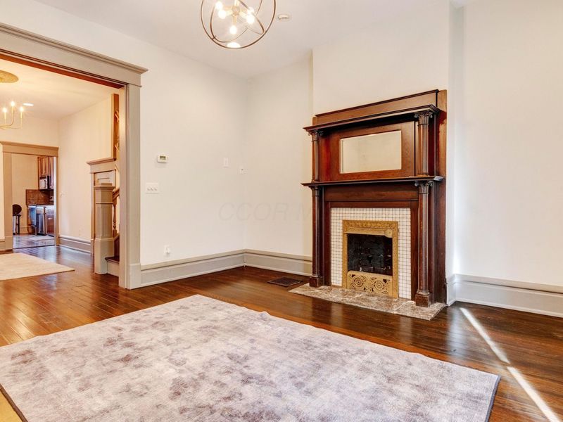 356 W Hubbard Avenue, Columbus, OH 43215 Photo 6