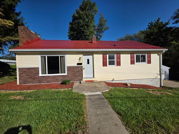 309 Park Avenue , New Lexington, OH 43764