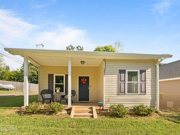 2028 Bernhurst Drive, Knoxville, TN 37918