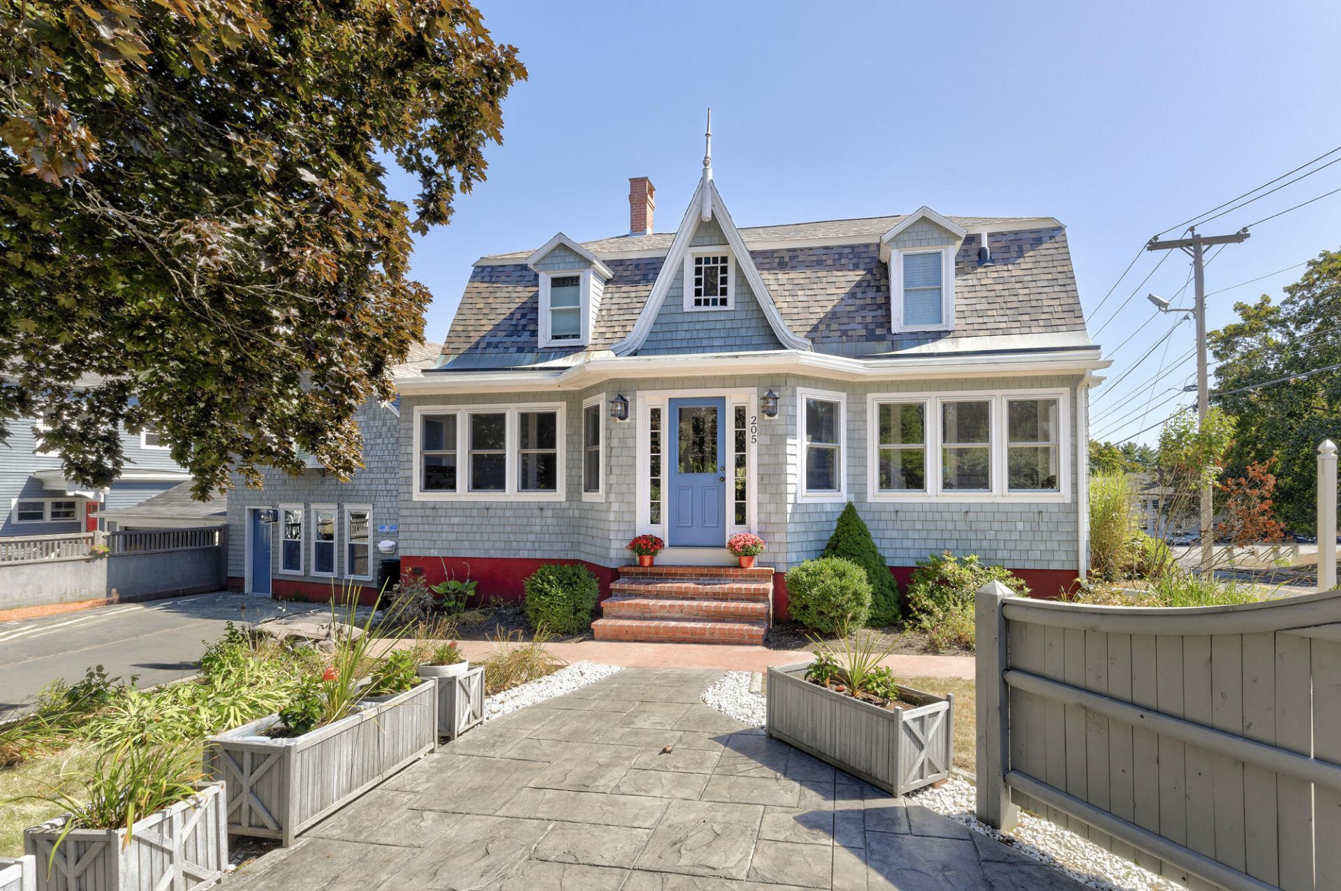 205 Woodford Street  primary photo