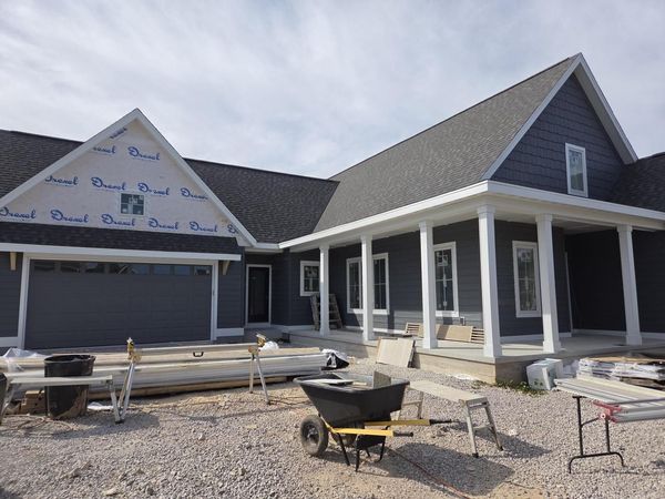 540 Meadow CIRCLE E, Kohler, WI 53044