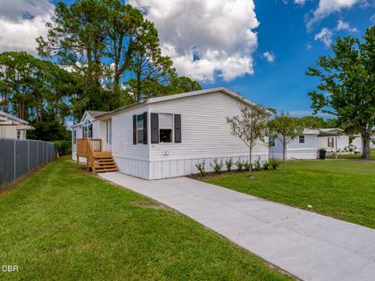 13 Lawrence Court Port Orange, FL 32127