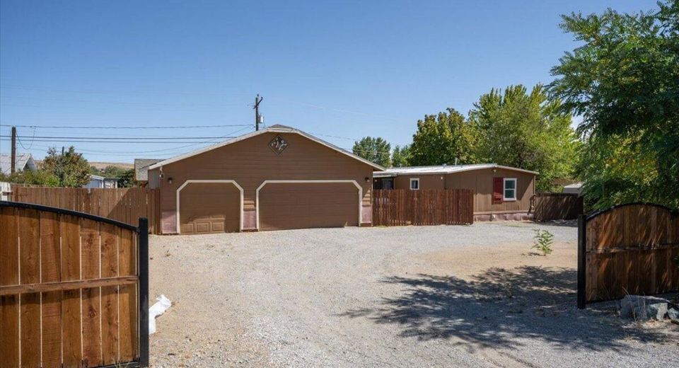 5640 Duclercque Way, Sun Valley, NV 89433 Photo