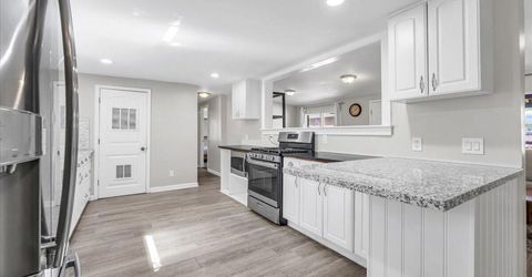 5640 Duclercque Way, Sun Valley, NV 89433 Photo