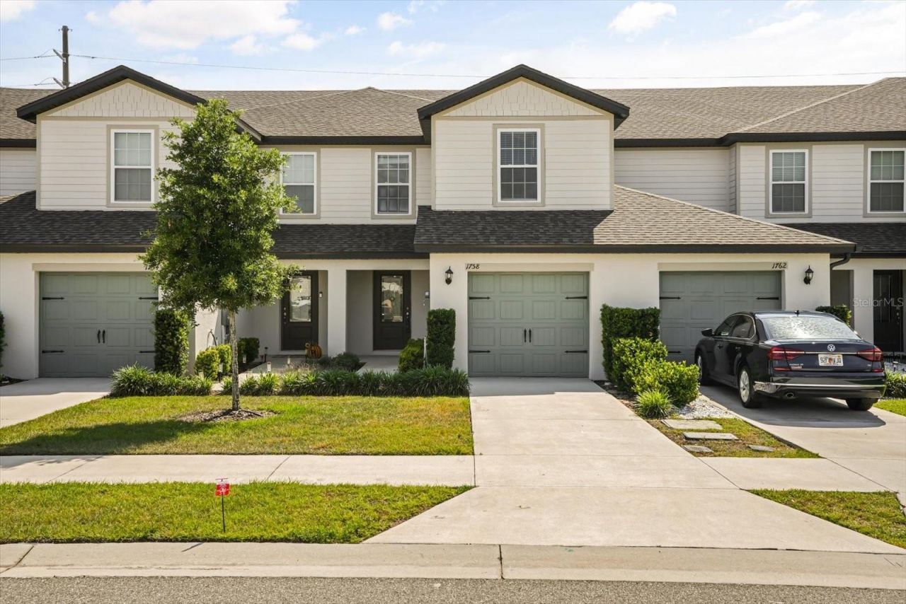 1758 Withernsea Court, Tavares, FL 32778 Main Photo