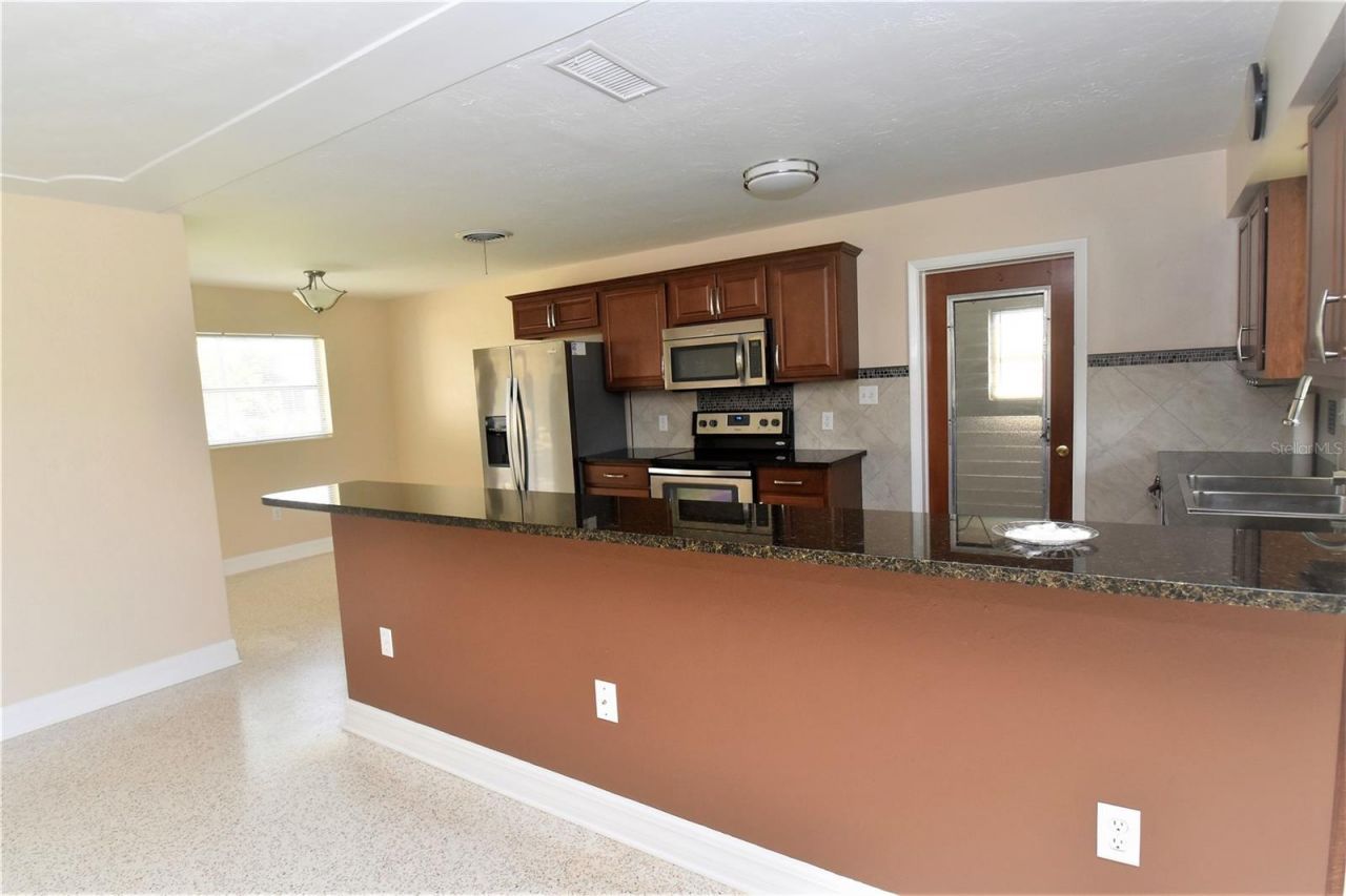 6611 Colonial Drive, Sarasota, FL 34231 Photo