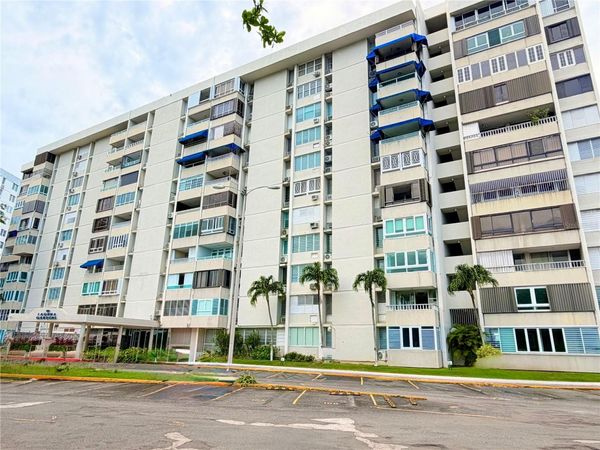 Cond. Laguna Gardens 2 AVE LAGUNA, Unit 7A, CAROLINA, PR 00979
