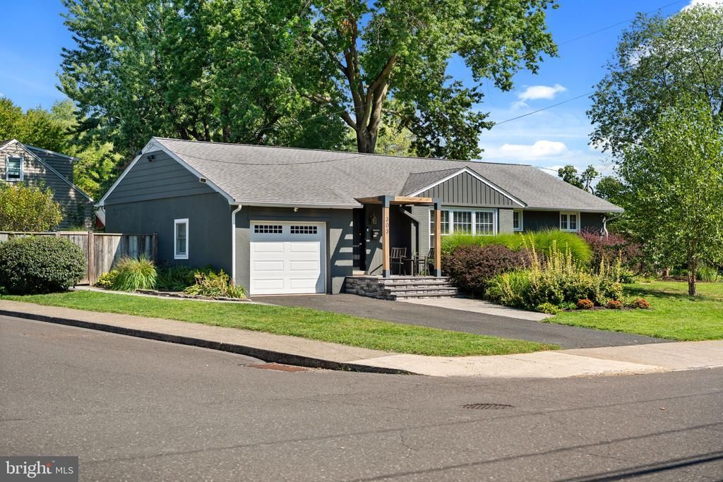 303 PENN AVENUE, SOUDERTON, PA 18964