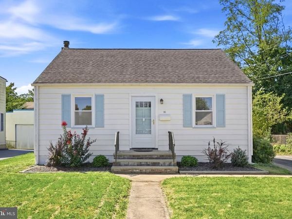 16 EISENHOWER AVENUE, SPOTSWOOD, NJ 08884