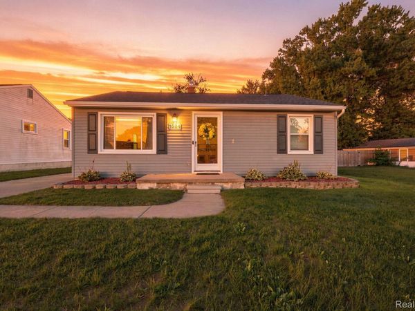 1584 S Parent Street, Westland, Mi 48186