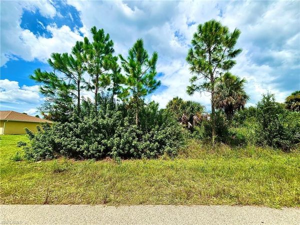 3310 39th ST W, LEHIGH ACRES, FL 33971