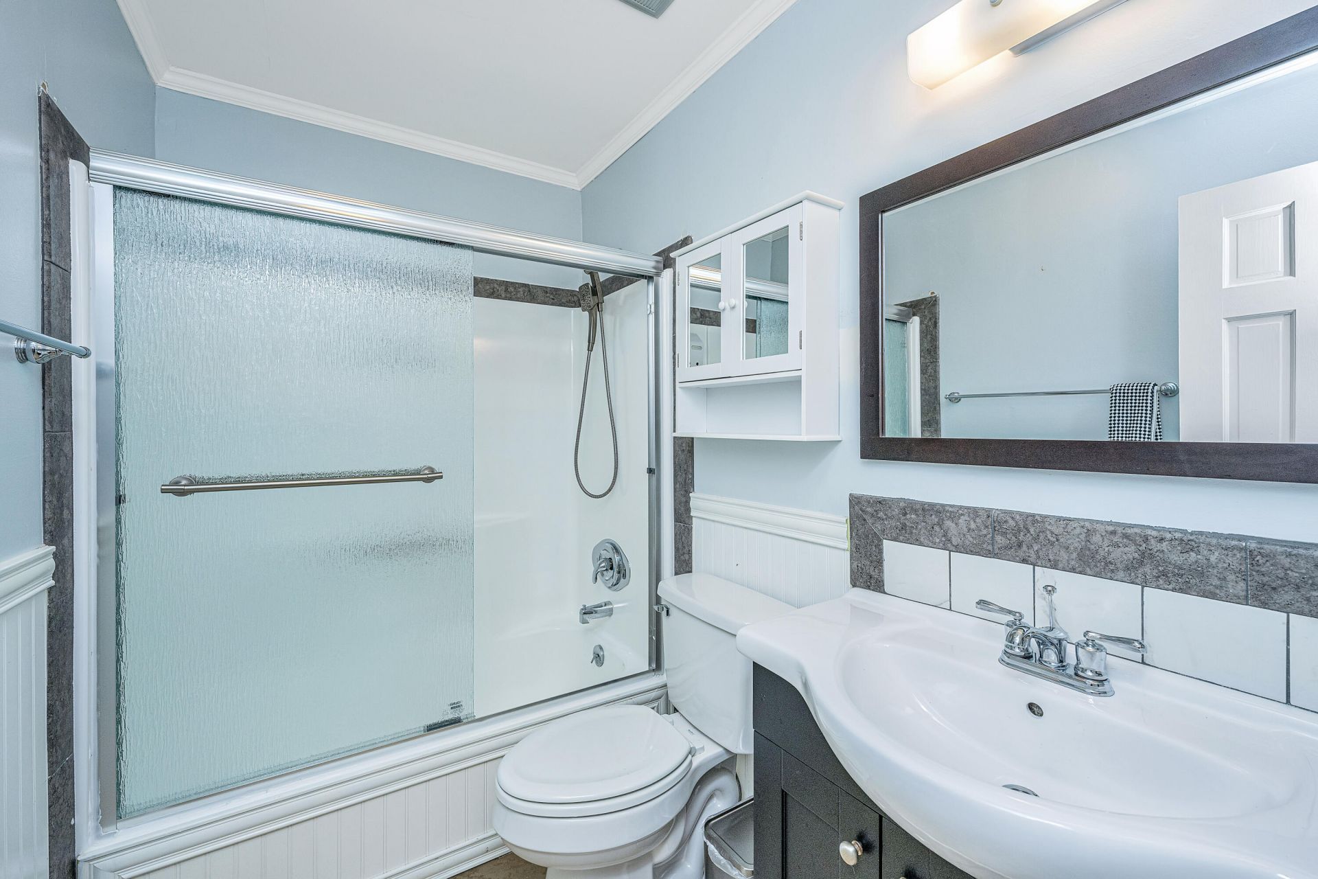 403 Greenmeadow Drive Photo 24