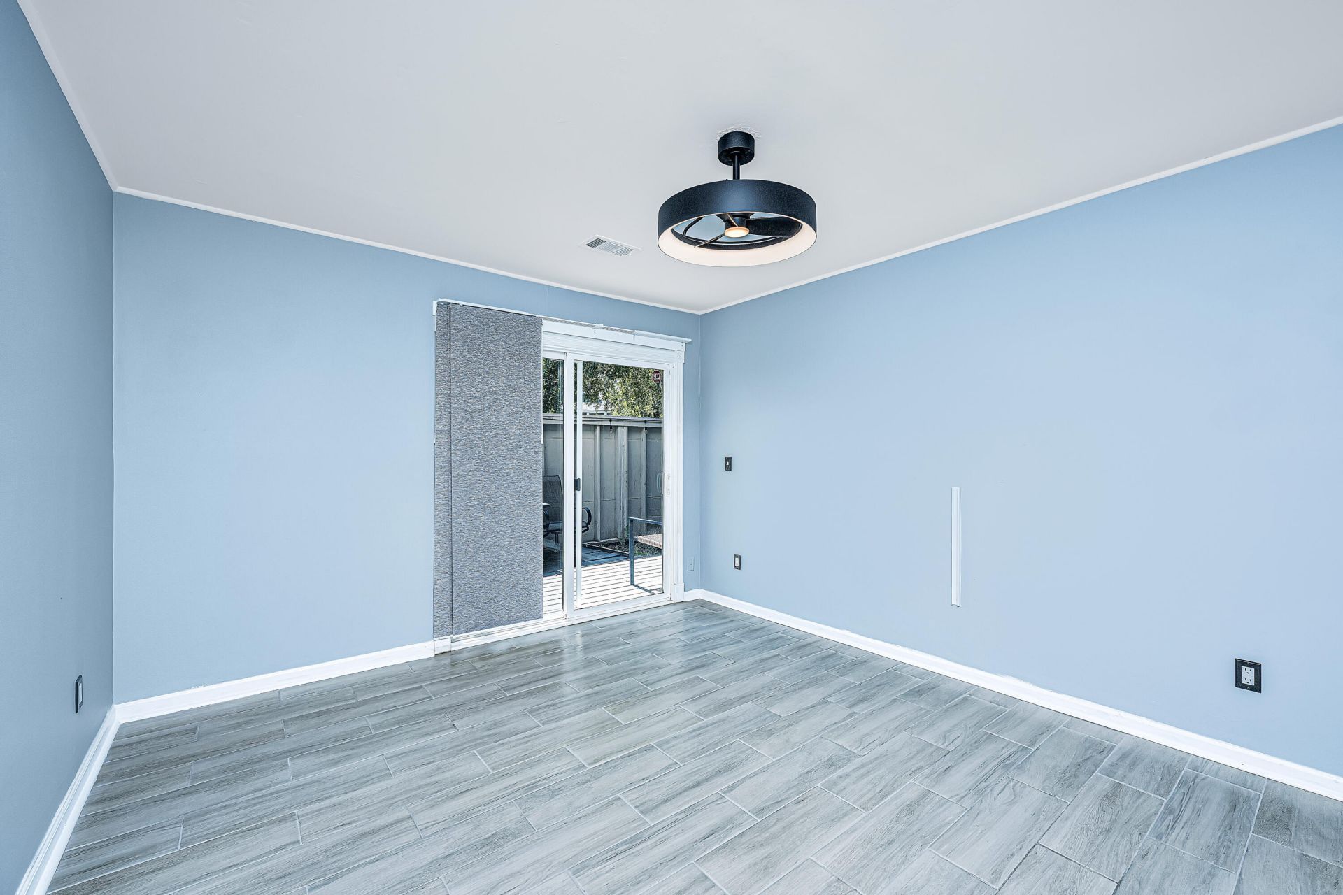 403 Greenmeadow Drive Photo 26