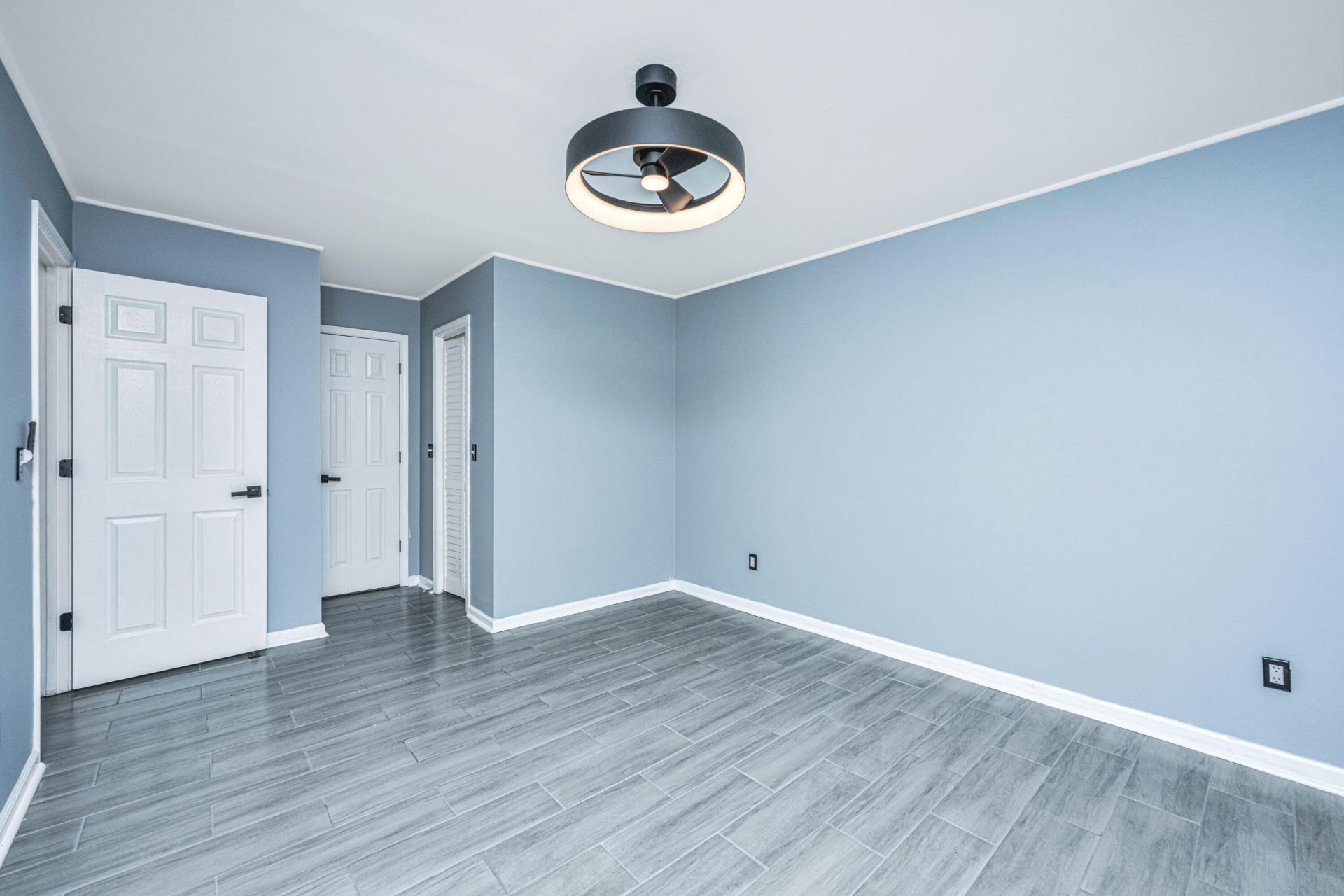 403 Greenmeadow Drive Photo 28