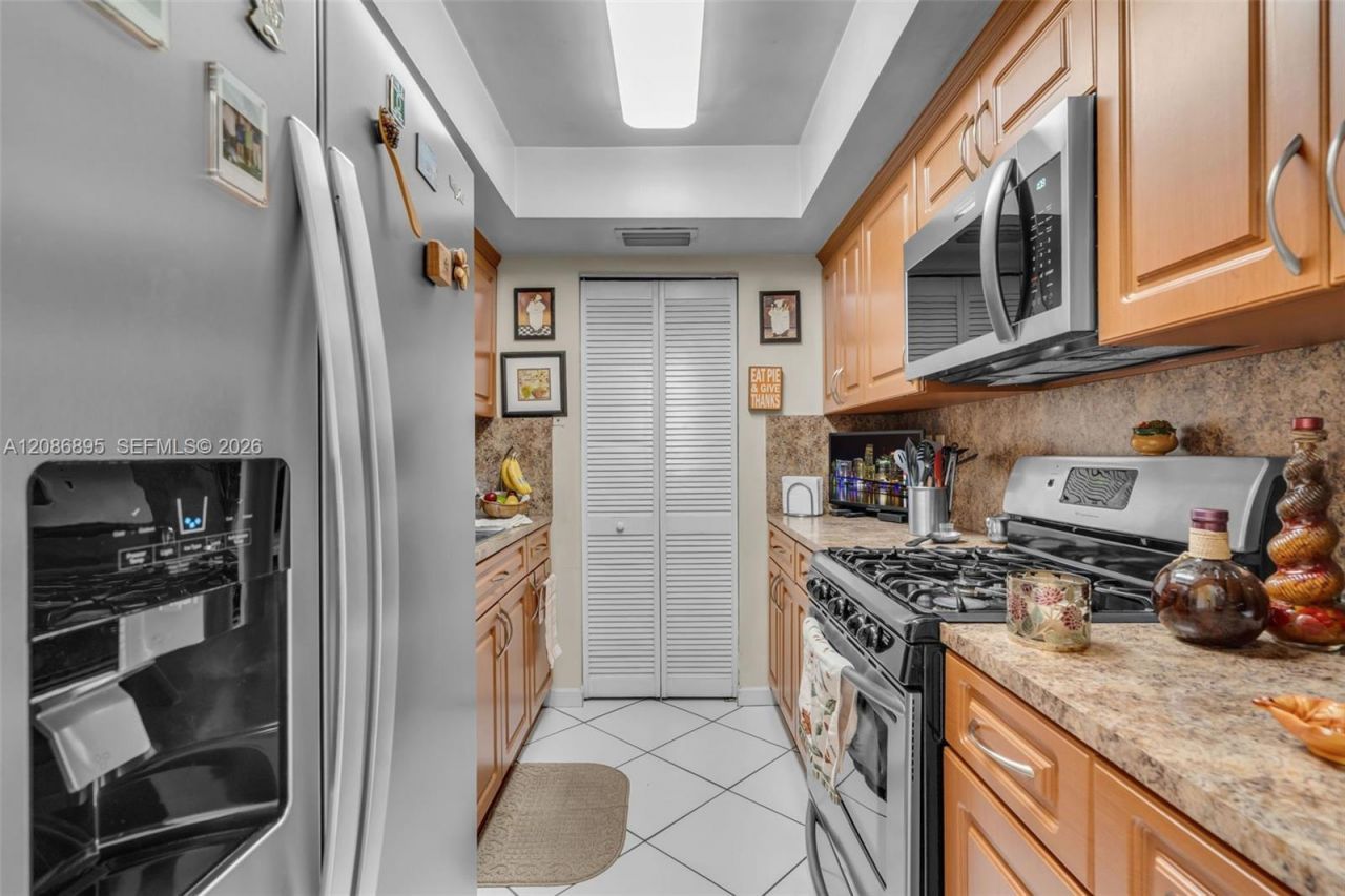 1300 W 53rd St, Unit 20, Hialeah, FL 33012 Photo