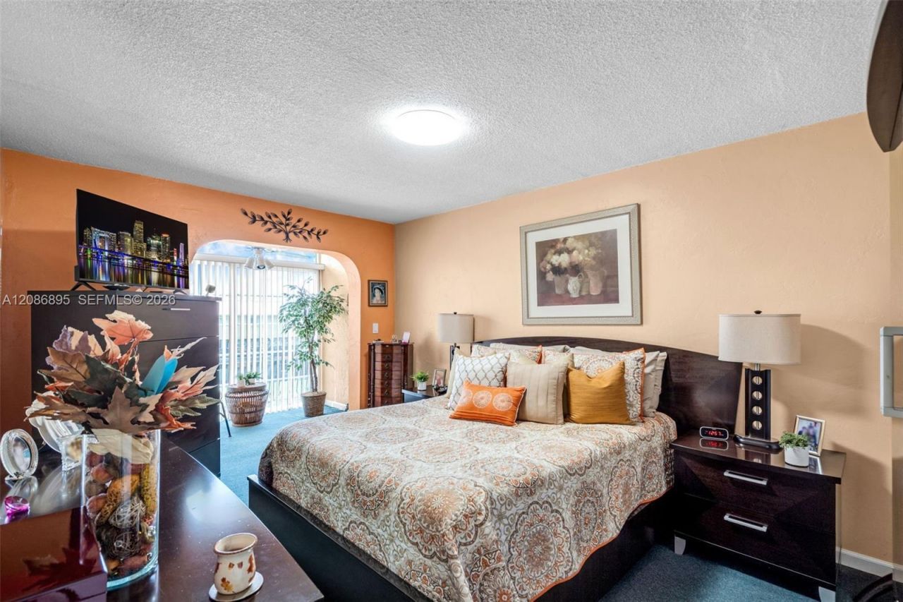 1300 W 53rd St, Unit 20, Hialeah, FL 33012 Photo
