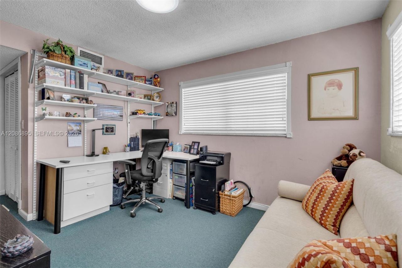 1300 W 53rd St, Unit 20, Hialeah, FL 33012 Photo