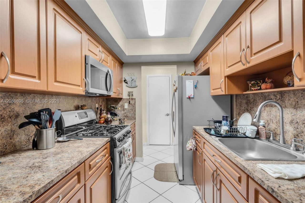 1300 W 53rd St, Unit 20, Hialeah, FL 33012 Photo