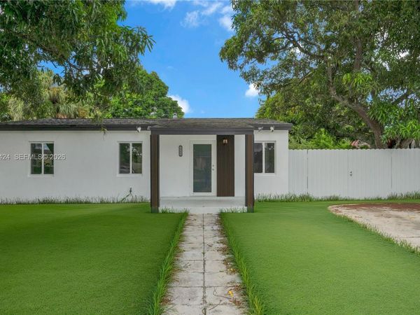 16400 NW 17th Ct , Miami Gardens, FL 33054
