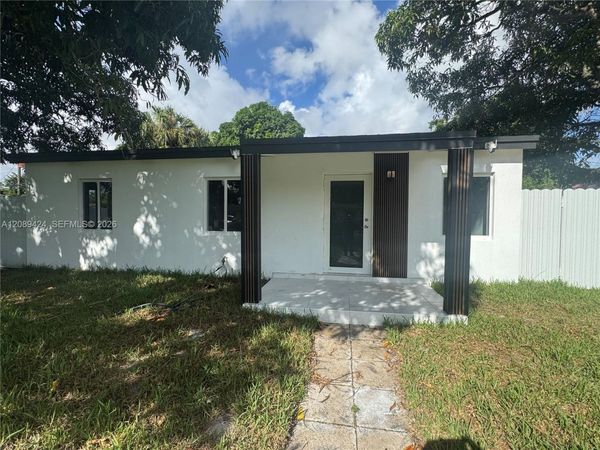 16400 NW 17th Ct , Miami Gardens, FL 33054