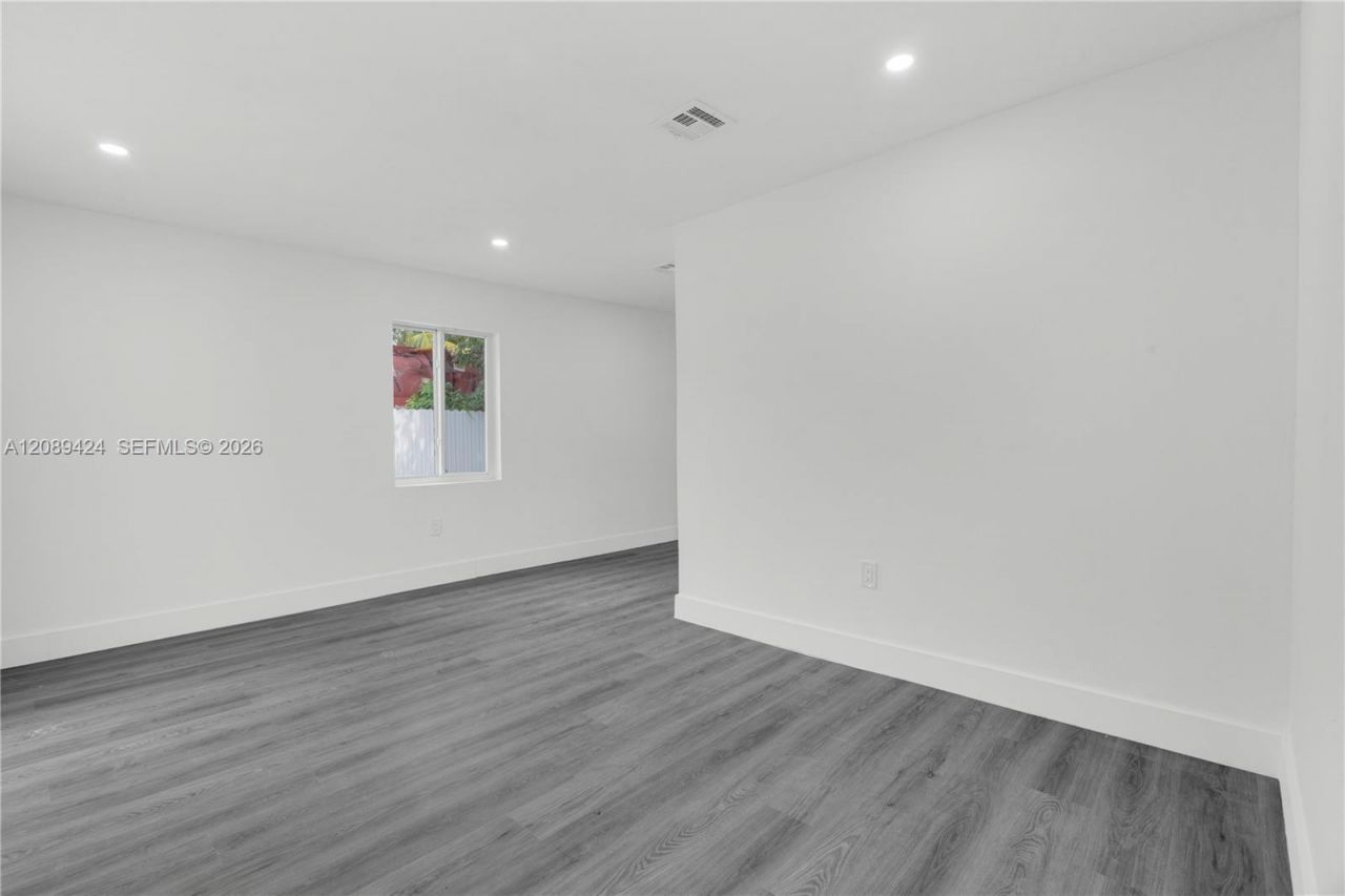 16400 NW 17th Ct, Miami Gardens, FL 33054 Photo