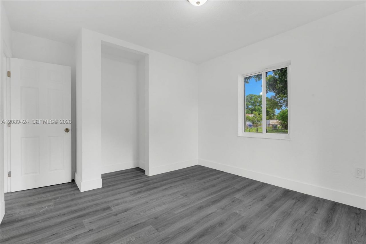 16400 NW 17th Ct, Miami Gardens, FL 33054 Photo
