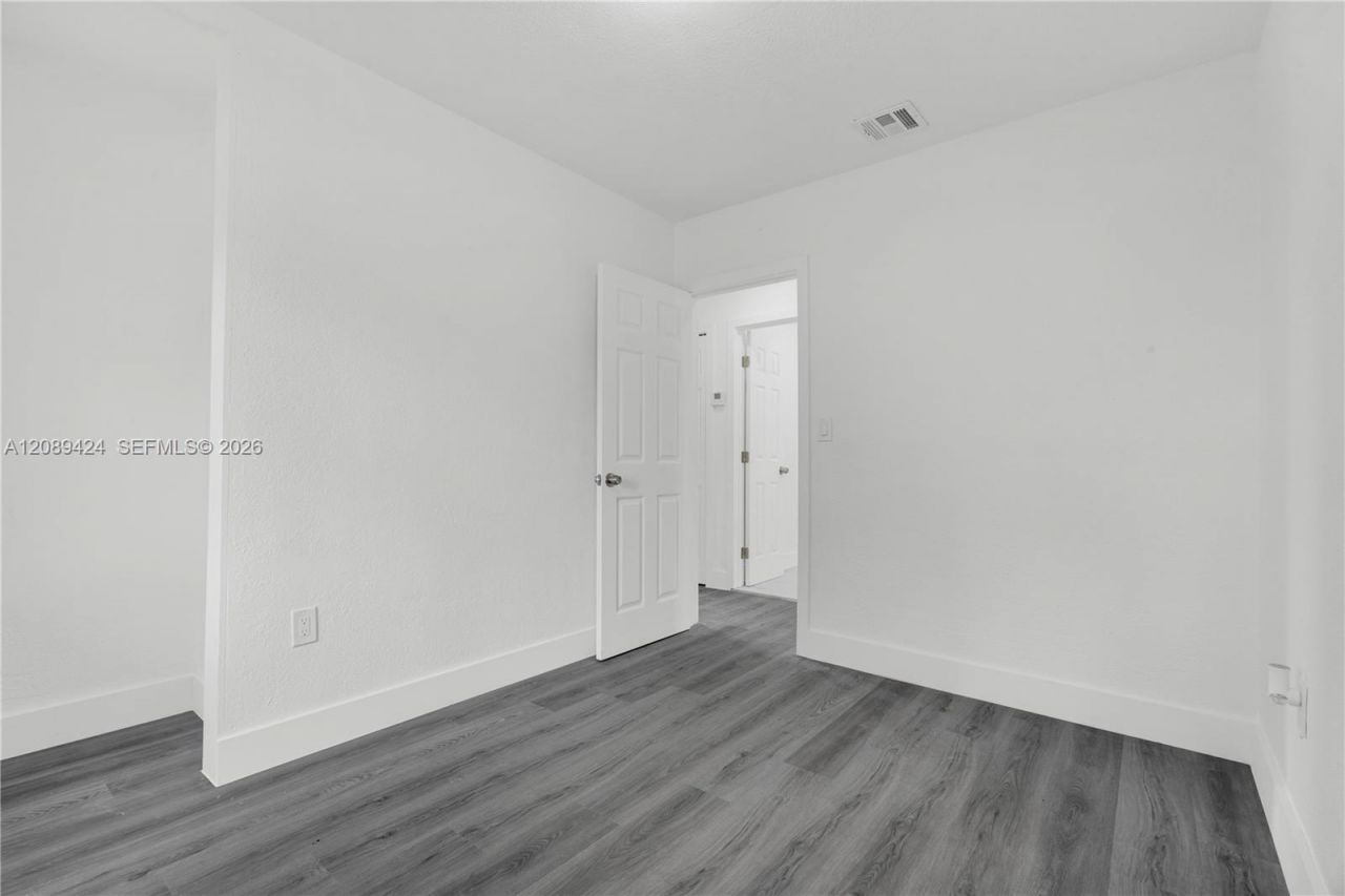 16400 NW 17th Ct, Miami Gardens, FL 33054 Photo