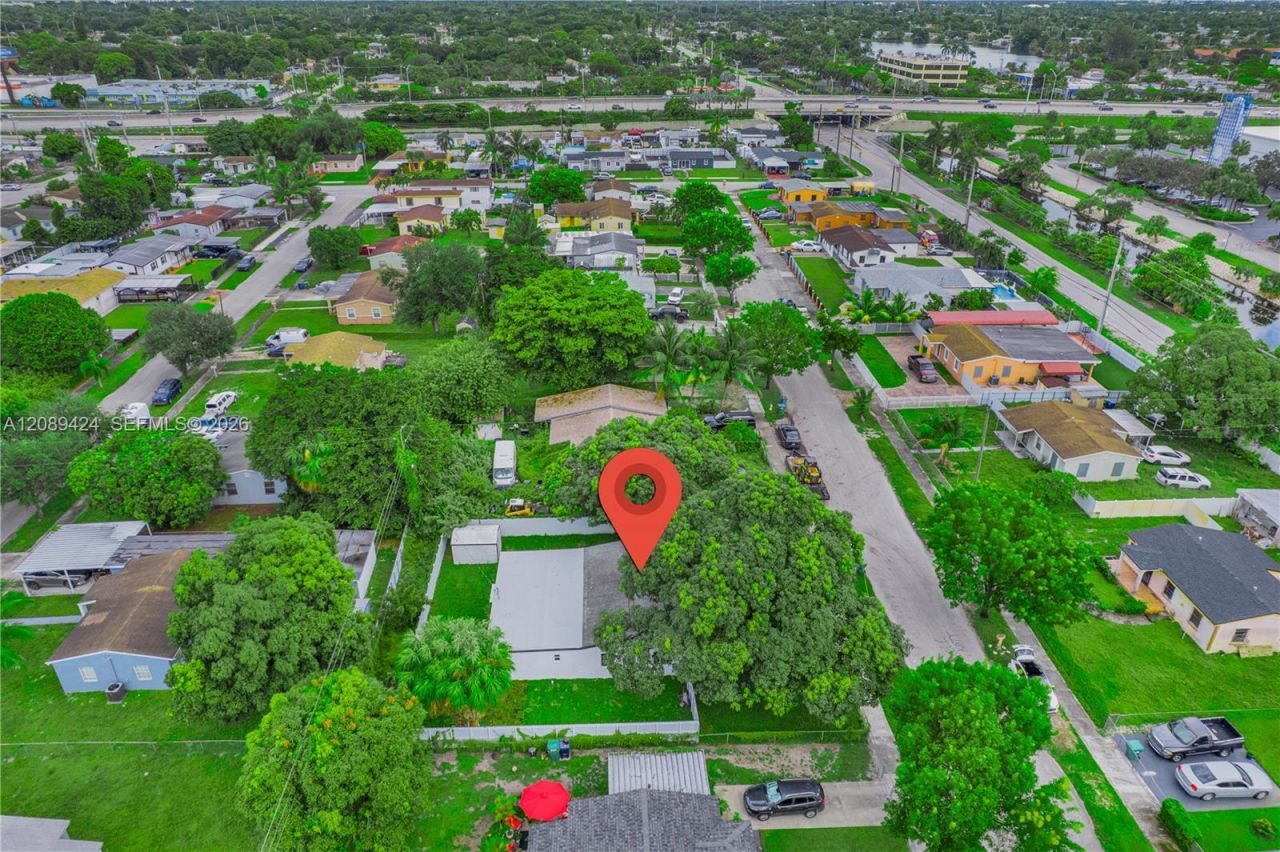 16400 NW 17th Ct, Miami Gardens, FL 33054 Photo
