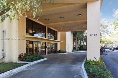 8592 W Sunrise Blvd, Unit 105, Plantation, FL 33322 Photo