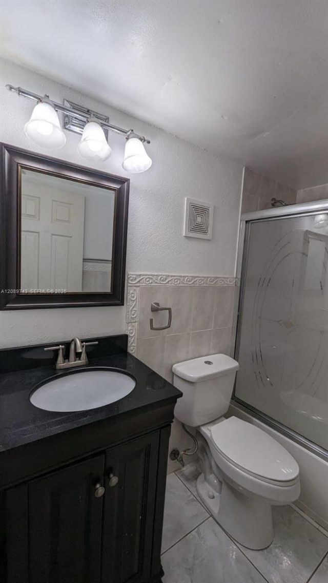 8592 W Sunrise Blvd, Unit 105, Plantation, FL 33322 Photo